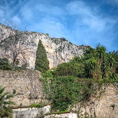 Apartment Le Cap Sud Calme Avec Piscine - Proche - Wifi - Garavan Menton